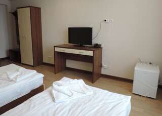 Отель Azure Sport Resort Булан-Соготту Двухместный номер с 2 отдельными кроватями и ванной комнатой-2
